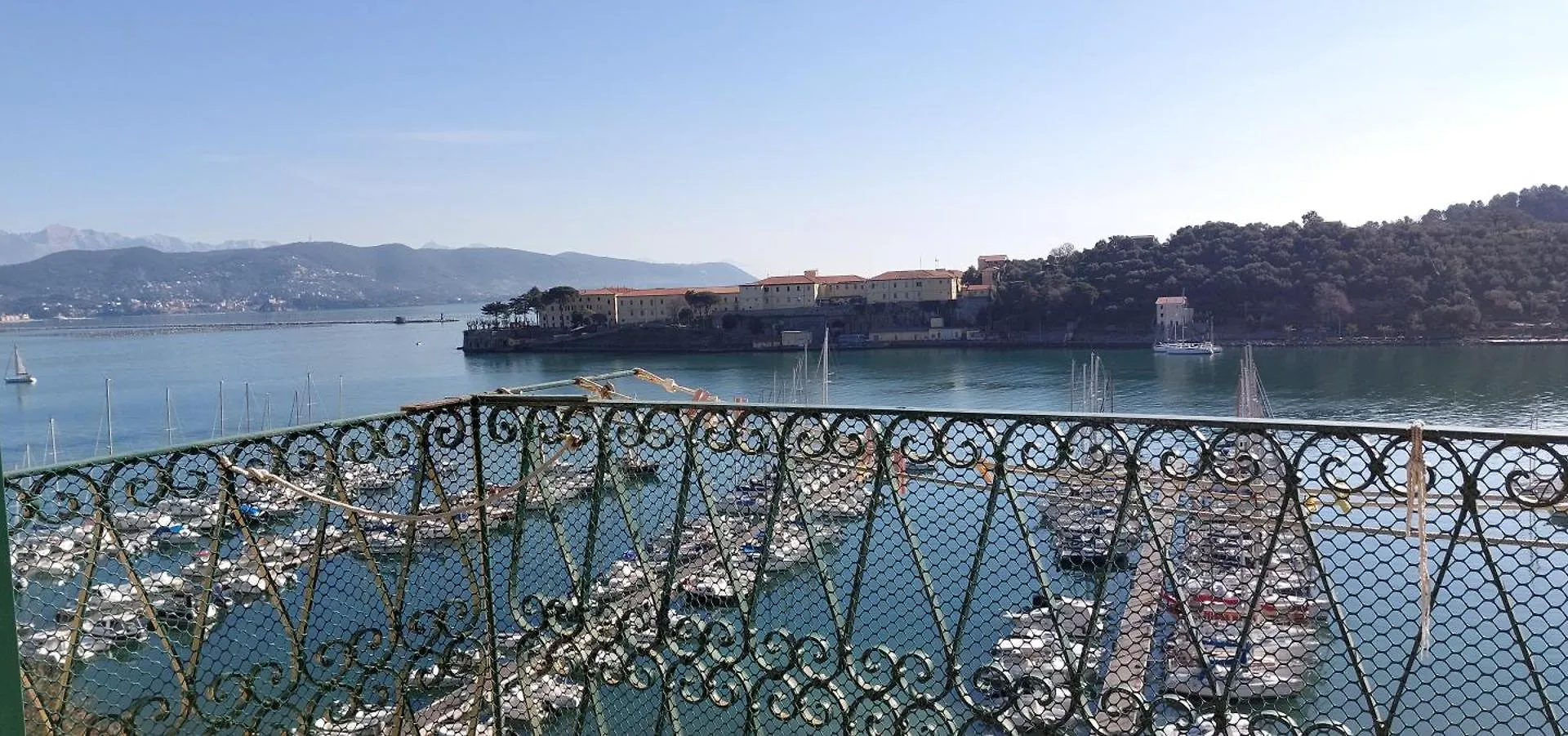 Villa La Terrazza Sulla Baia Di Le Grazie Porto Venere Ferienhaus