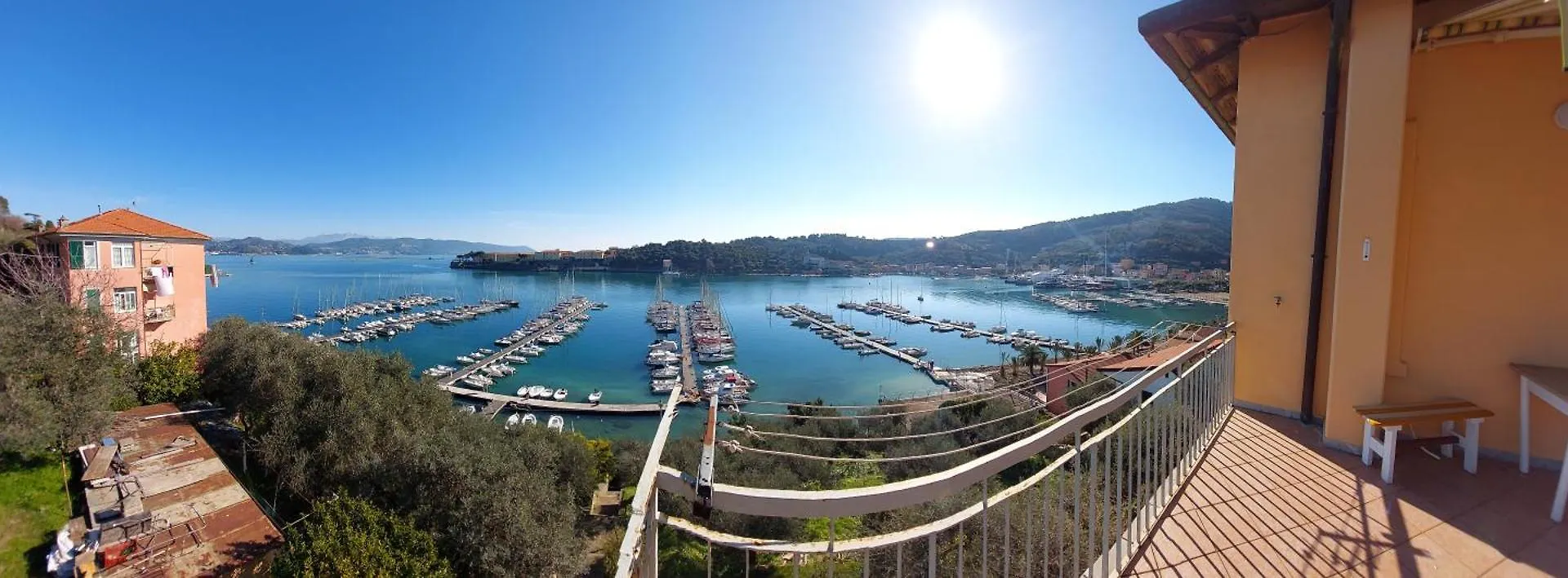 ポルトヴェーネレ La Terrazza Sulla Baia Di Le Grazieヴィラ 0*,